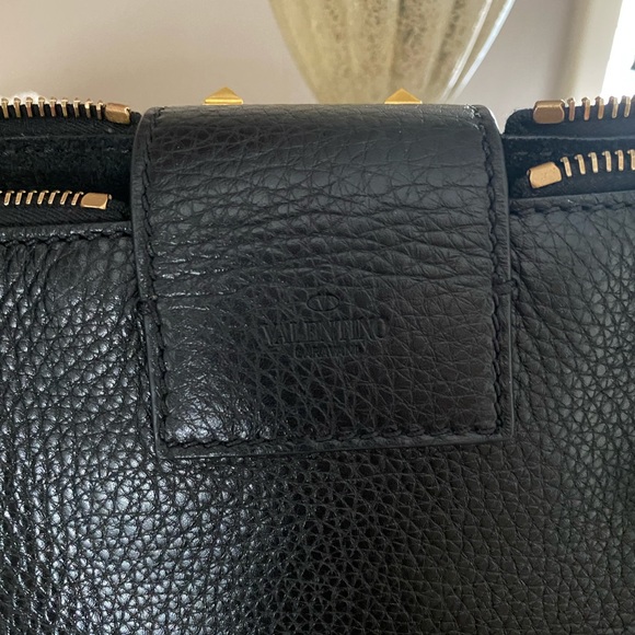 SOLD Valentino black small grainy rockstud hype - Picture 8 of 8